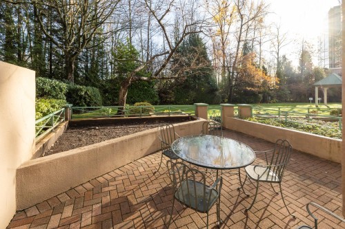 364 Taylor Way, West Vancouver, BC 