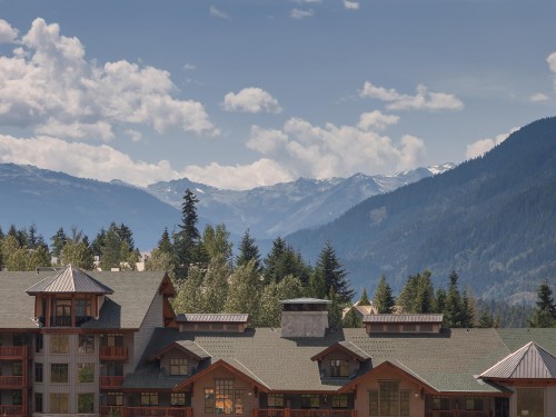 303-2202 Gondola Way, Whistler, BC 