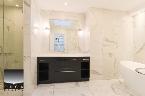 2565 Westhill Way, West Vancouver, BC 