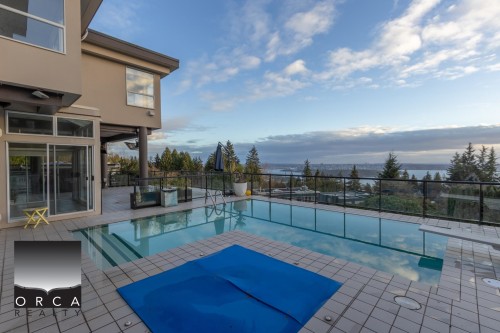 2565 Westhill Way, West Vancouver, BC 