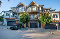 2-22810 113 Avenue  Maple Ridge, BC V2X 3N2