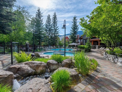 221-2202 Gondola Way, Whistler, BC 