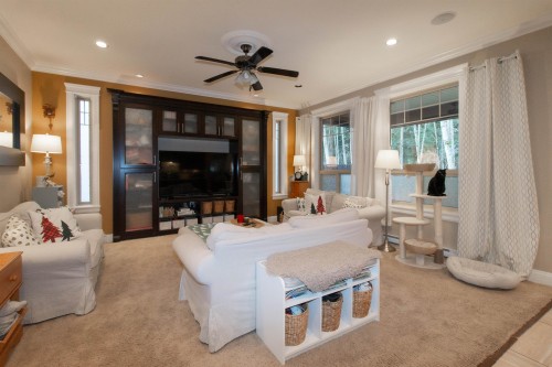 39043 Kingfisher Road, Squamish, BC 