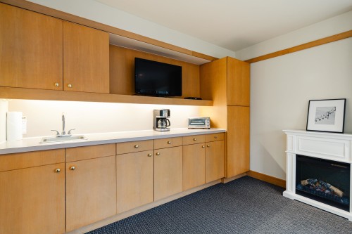 404-4557 Blackcomb Way, Whistler, BC 