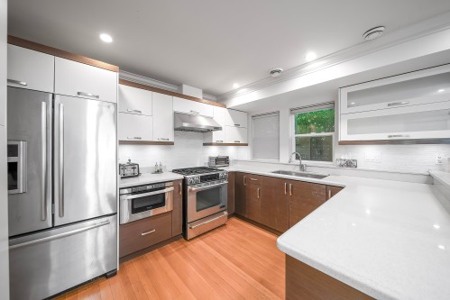 2388 Macdonald Street, Vancouver, BC 