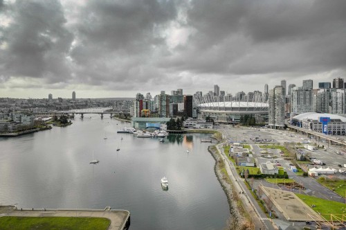 2504-1088 Quebec Street, Vancouver, BC 