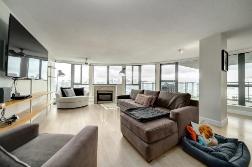 2504-1088 Quebec Street, Vancouver, BC 