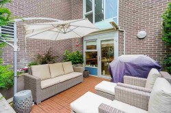 532 7th Avenue W Vancouver, BC V5Z 1B3