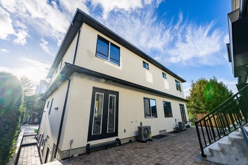 4-9935 Sullivan Street, Burnaby, BC 