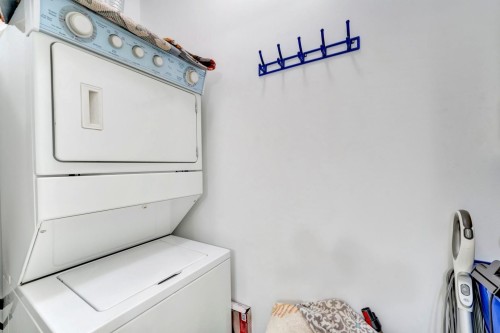 208-588 Twelfth Street, New Westminster, BC 