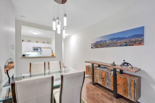 208-588 Twelfth Street, New Westminster, BC 