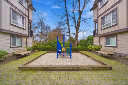 11-10999 Steveston Highway, Richmond, BC 