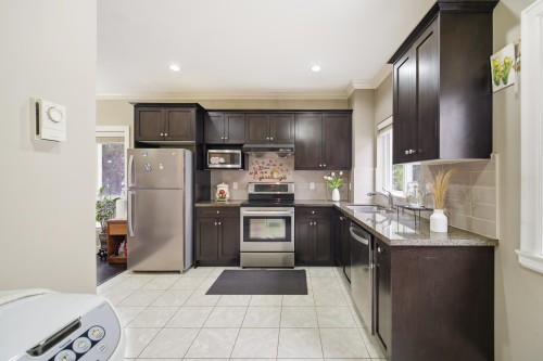 11-10999 Steveston Highway, Richmond, BC 