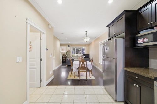 11-10999 Steveston Highway, Richmond, BC 