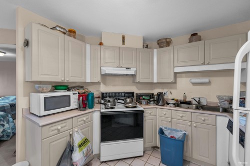 401-7011 Blundell Road, Richmond, BC 