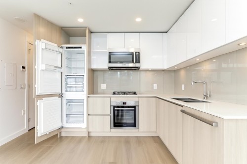 90X-618 Carnarvon Street, New Westminster, BC 