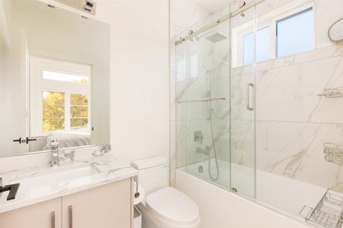 2719 46Th Avenue E, Vancouver, BC 