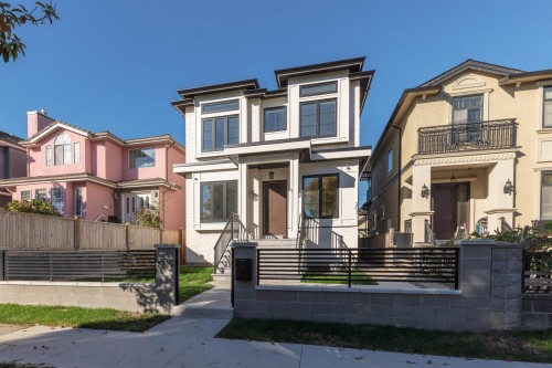 2719 46Th Avenue E, Vancouver, BC 