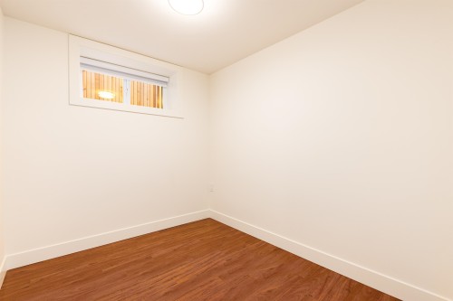 2719 46Th Avenue E, Vancouver, BC 