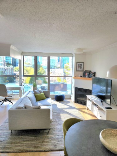 928 Richards Street, Vancouver, BC 