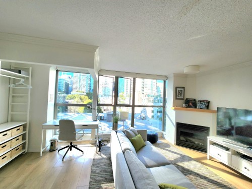 928 Richards Street, Vancouver, BC 