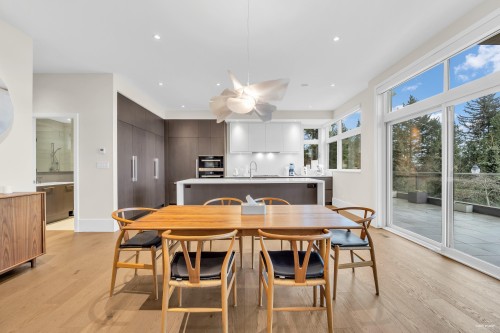 2821 Chippendale Road, Vancouver, BC 