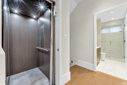 2821 Chippendale Road, Vancouver, BC 