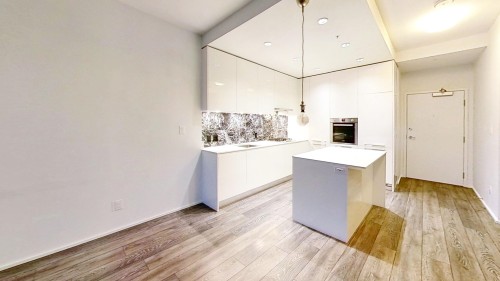 33Xx-1955 Alpha Way, Burnaby, BC 