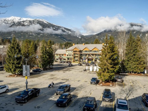 330-4350 Lorimer Road, Whistler, BC 