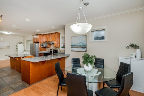 10-7060 Bridge Street, Richmond, BC 