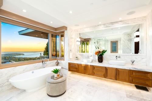 1036 Eyremount Drive, West Vancouver, BC 