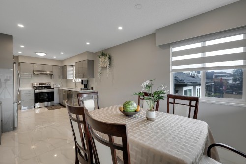 2624 Kitchener Street, Vancouver, BC 