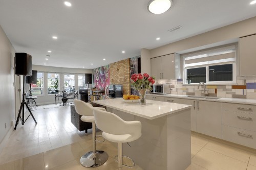 2624 Kitchener Street, Vancouver, BC 