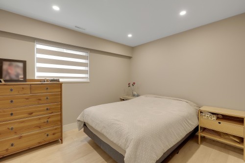 2624 Kitchener Street, Vancouver, BC 