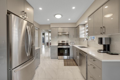 2624 Kitchener Street, Vancouver, BC 