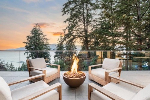 6224 St Georges Place, West Vancouver, BC 