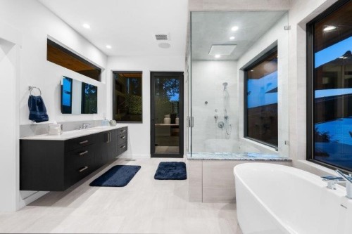 6224 St Georges Place, West Vancouver, BC 