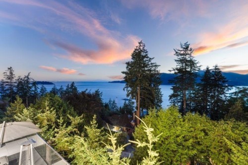 6224 St Georges Place, West Vancouver, BC 