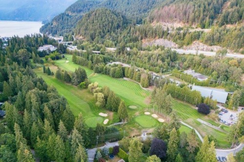 6224 St Georges Place, West Vancouver, BC 