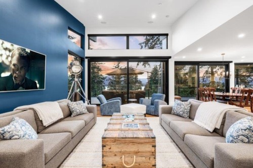 6224 St Georges Place, West Vancouver, BC 