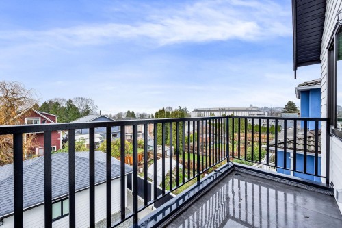 2827 Dundas Street, Vancouver, BC 