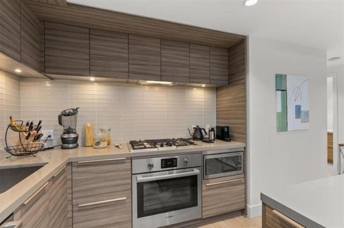 1909-1550 Fern Street, North Vancouver, BC 