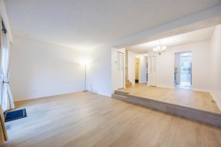 2-19022 119b Avenue  Pitt Meadows, BC V3Y 1X5