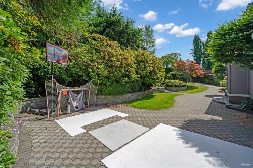 848 Fairmile Road, West Vancouver, BC 