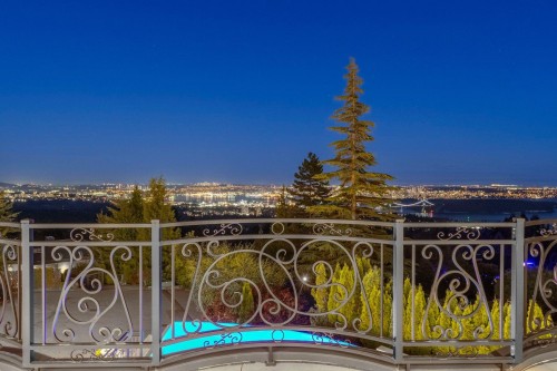 1445 Sandhurst Place, West Vancouver, BC 