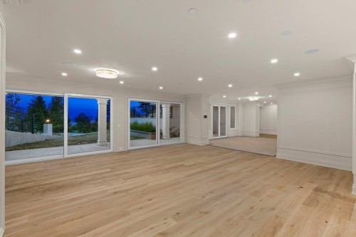 1445 Sandhurst Place, West Vancouver, BC 