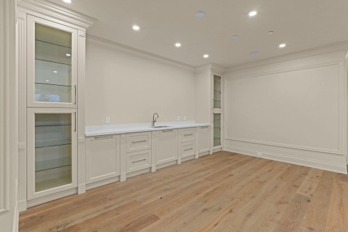 1445 Sandhurst Place, West Vancouver, BC 