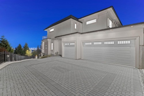 1445 Sandhurst Place, West Vancouver, BC 