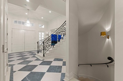 1445 Sandhurst Place, West Vancouver, BC 