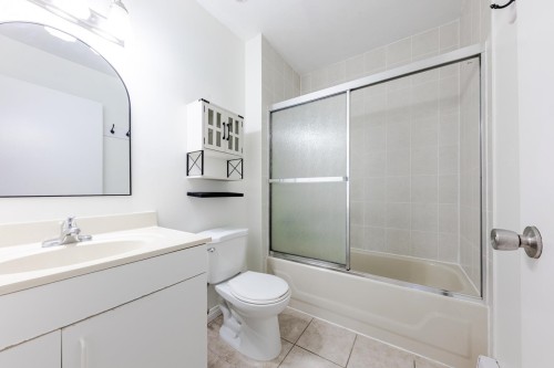 8008 Ash Street, Richmond, BC 